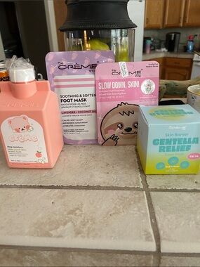 The Creme Shop Kids Pink Slow Down, Skin! Animated Face Mask & Foot Mask Set